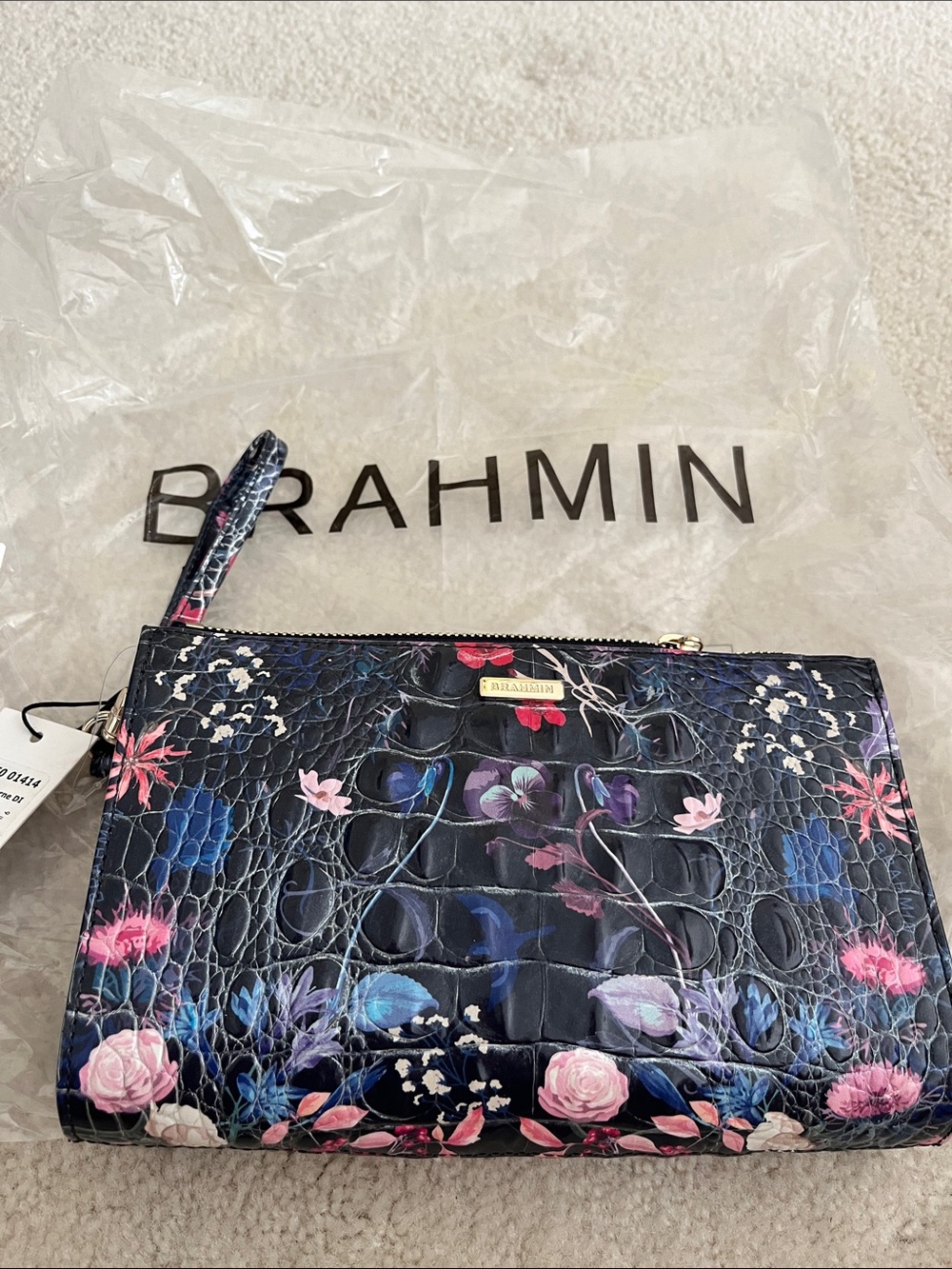 Brahmin Navy Floral Croc-Embossed Daisy Wristlet!  Beautiful colors! New.